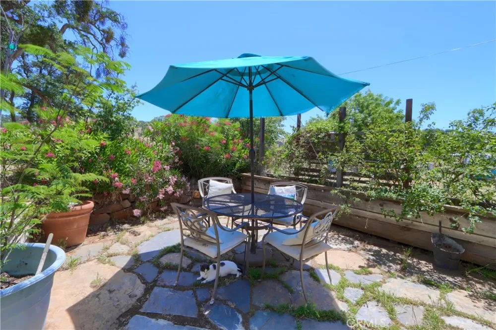 2099 Old Hwy Catheys Valley, CA 95306
