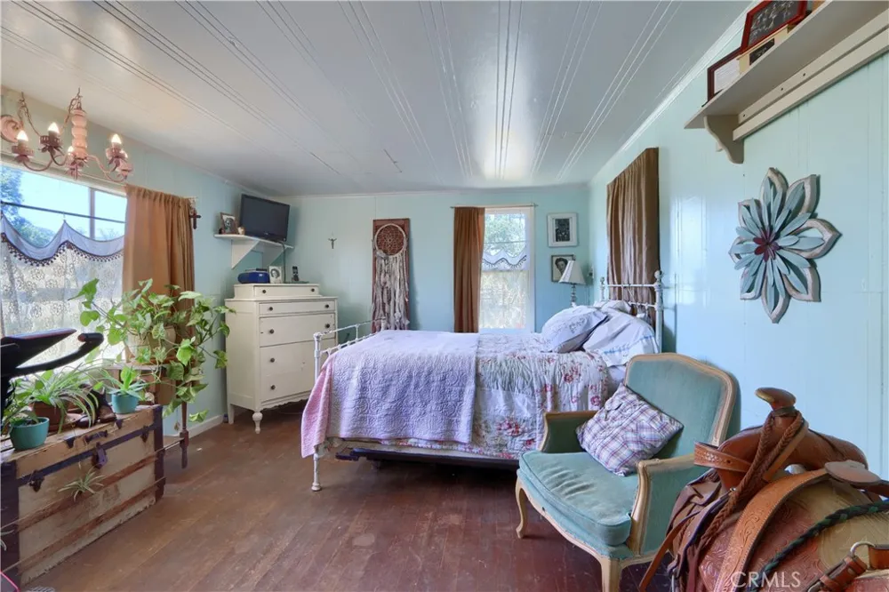 2099 Old Hwy Catheys Valley, CA 95306