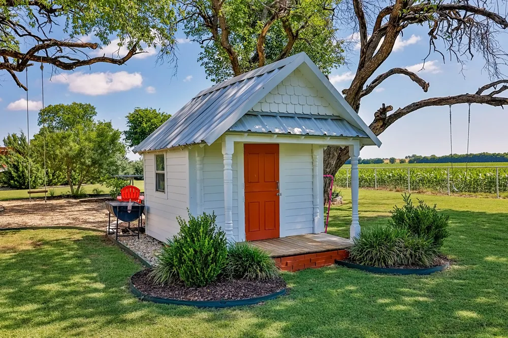 5217 W Fm 922 Valley View, TX 76272