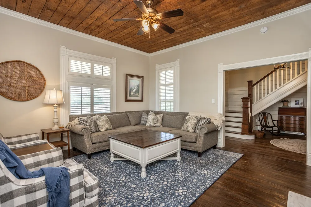 5217 W Fm 922 Valley View, TX 76272