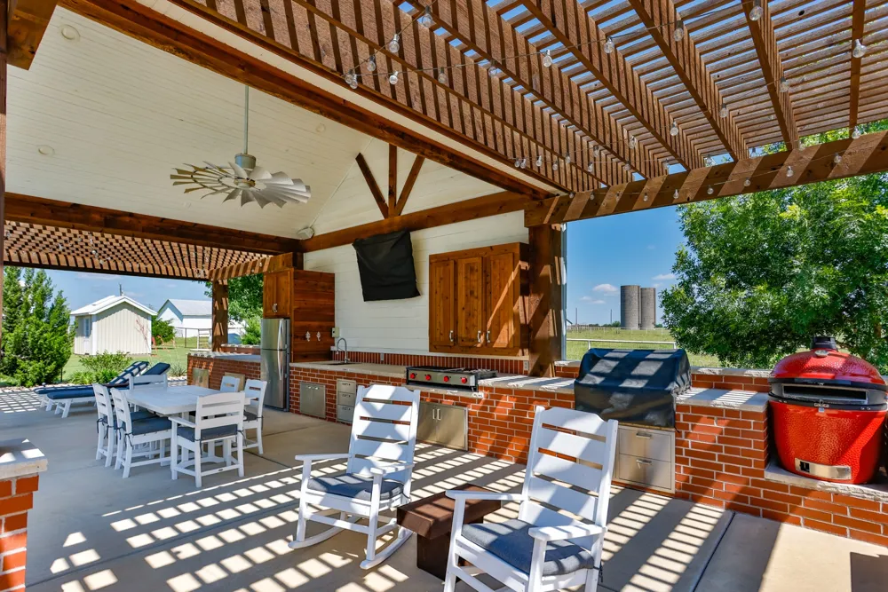 5217 W Fm 922 Valley View, TX 76272