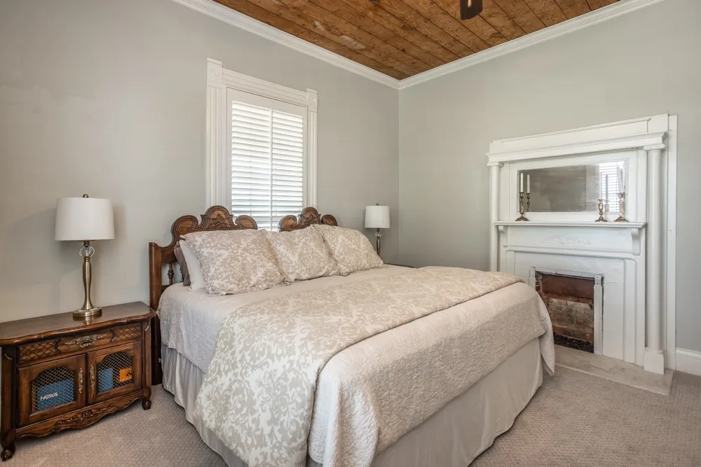 5217 W Fm 922 Valley View, TX 76272