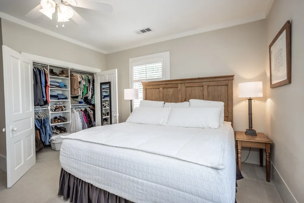 5217 W Fm 922 Valley View, TX 76272