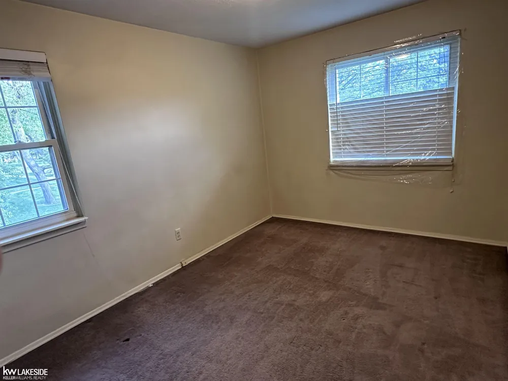 22995 Gary Lane St Clair Shores City, MI 48080