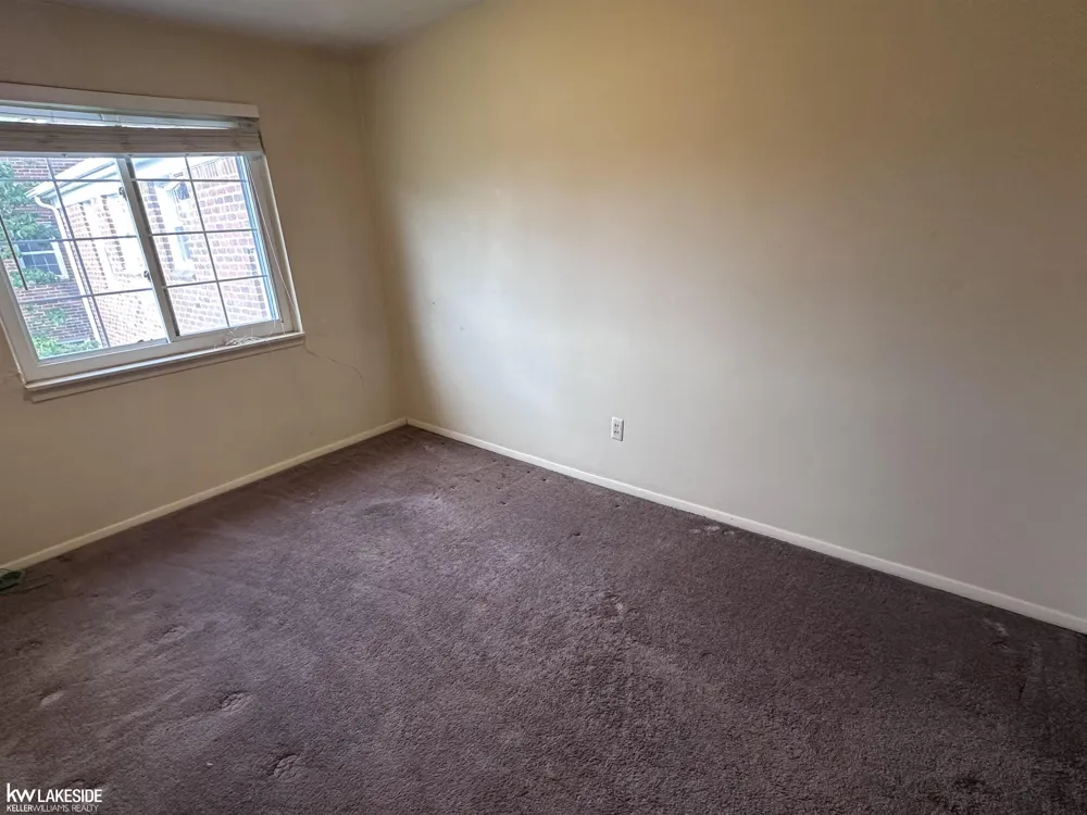 22995 Gary Lane St Clair Shores City, MI 48080