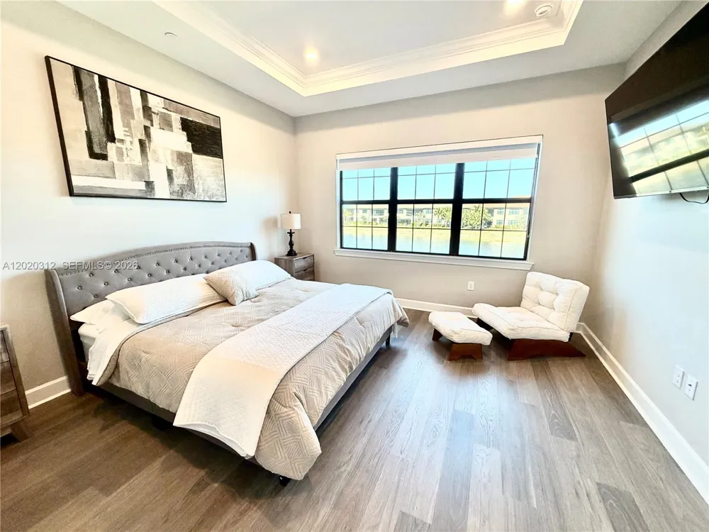 15323 Lucerna #204 Naples, FL 34114