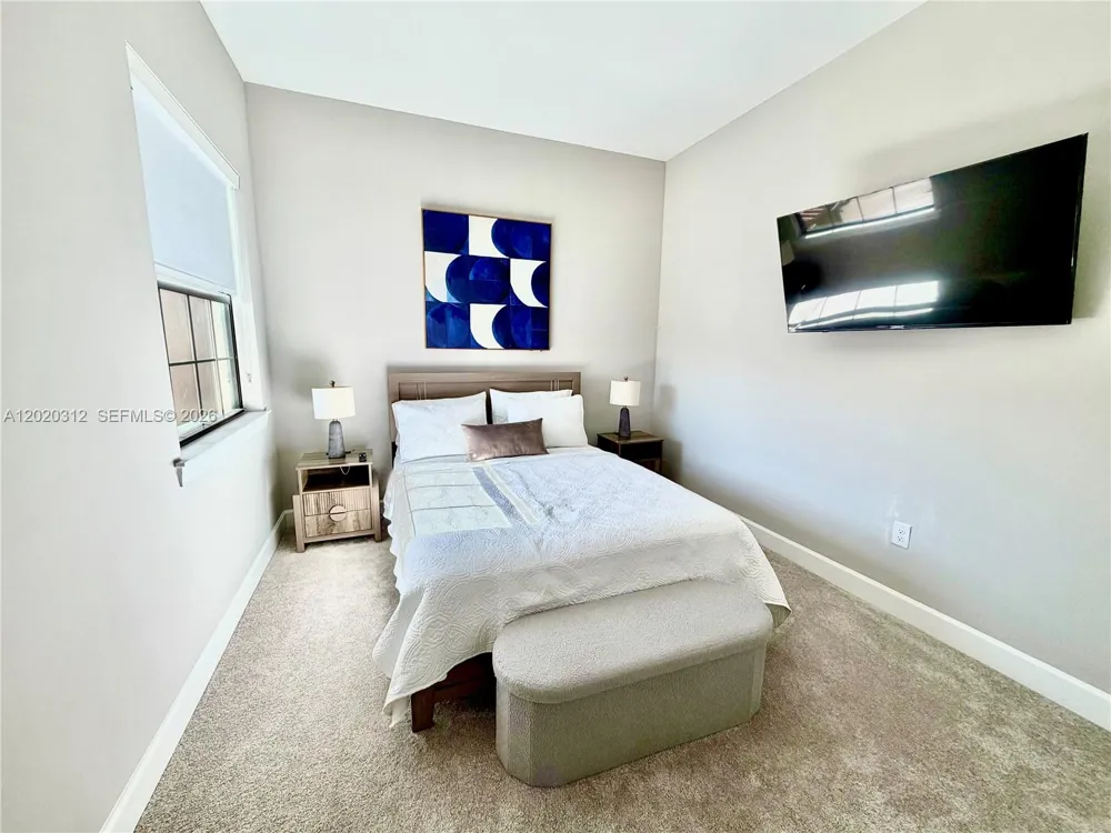 15323 Lucerna #204 Naples, FL 34114