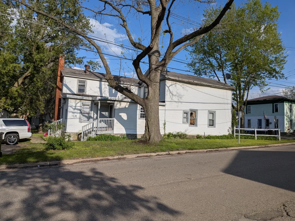 218 W Porter Street Albion City, MI 49224