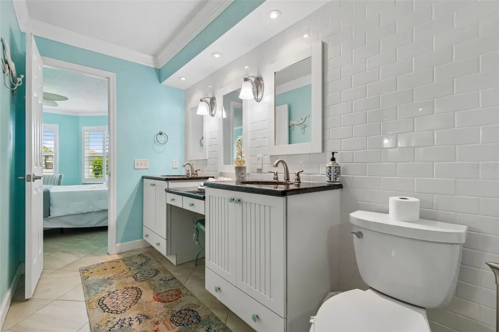 6085 BAHIA DEL MAR BOULEVARD #106 St Petersburg, FL 33715