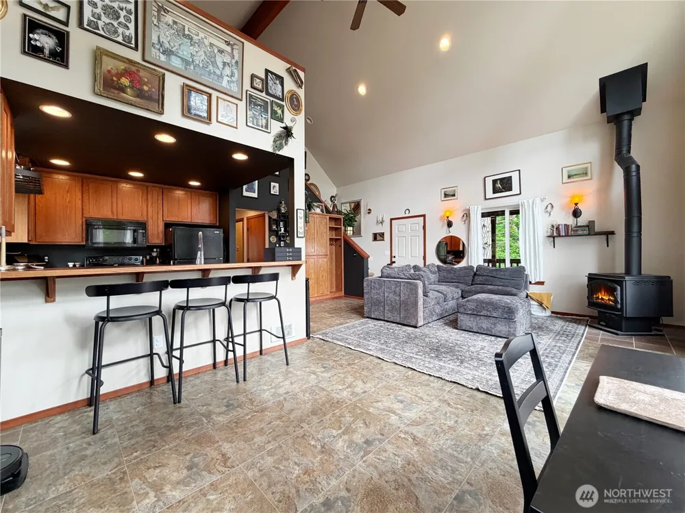 97 B Port Gardner Drive Hat Island, WA 98206