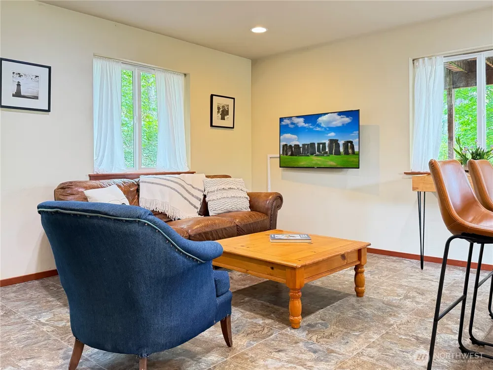 97 B Port Gardner Drive Hat Island, WA 98206