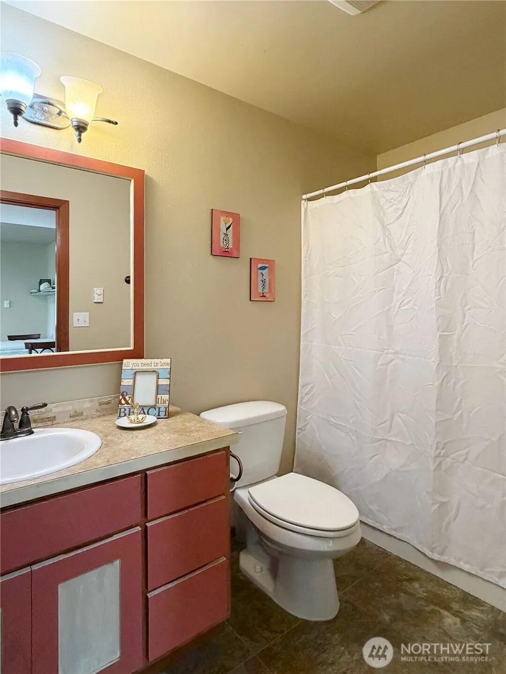97 B Port Gardner Drive Hat Island, WA 98206