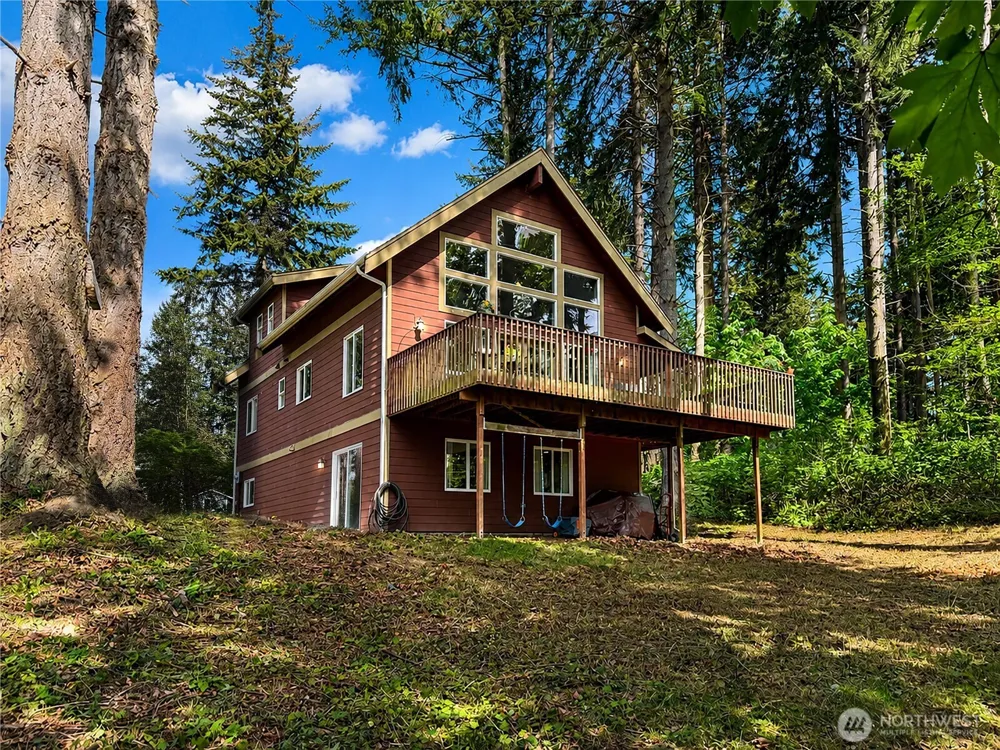 97 B Port Gardner Drive Hat Island, WA 98206