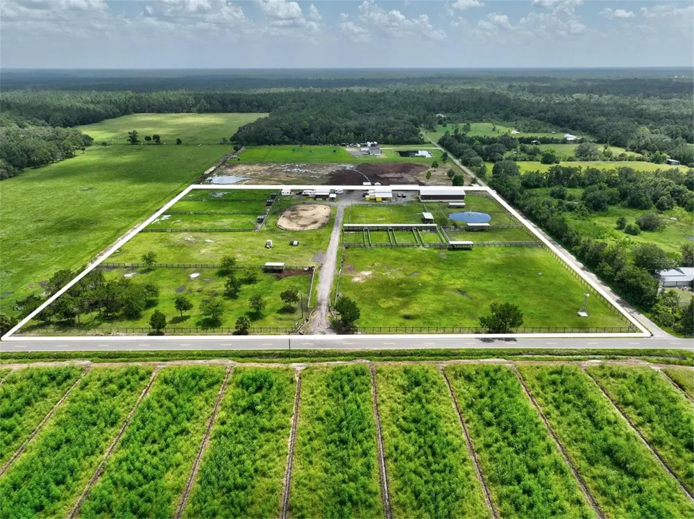 596 E COUNTY ROAD 90 Bunnell, FL 32110