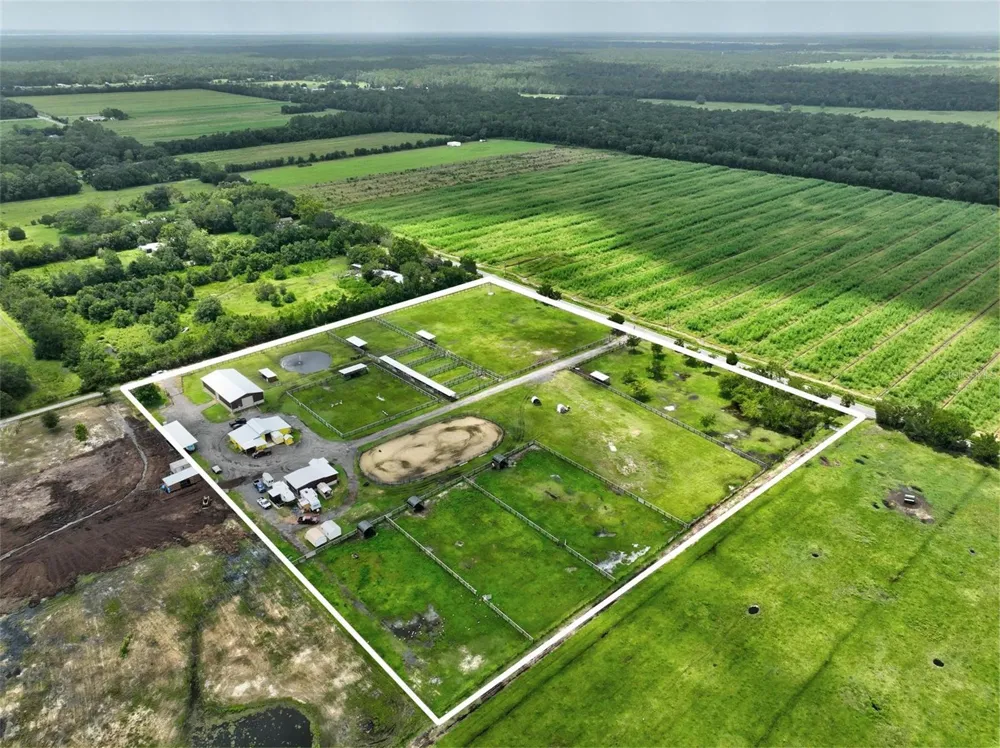 596 E COUNTY ROAD 90 Bunnell, FL 32110