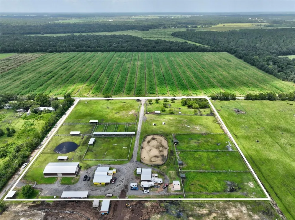 596 E COUNTY ROAD 90 Bunnell, FL 32110