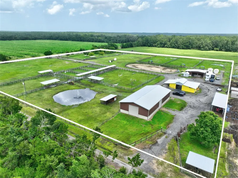 596 E COUNTY ROAD 90 Bunnell, FL 32110