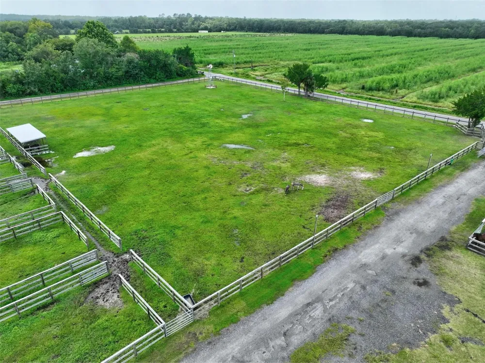596 E COUNTY ROAD 90 Bunnell, FL 32110