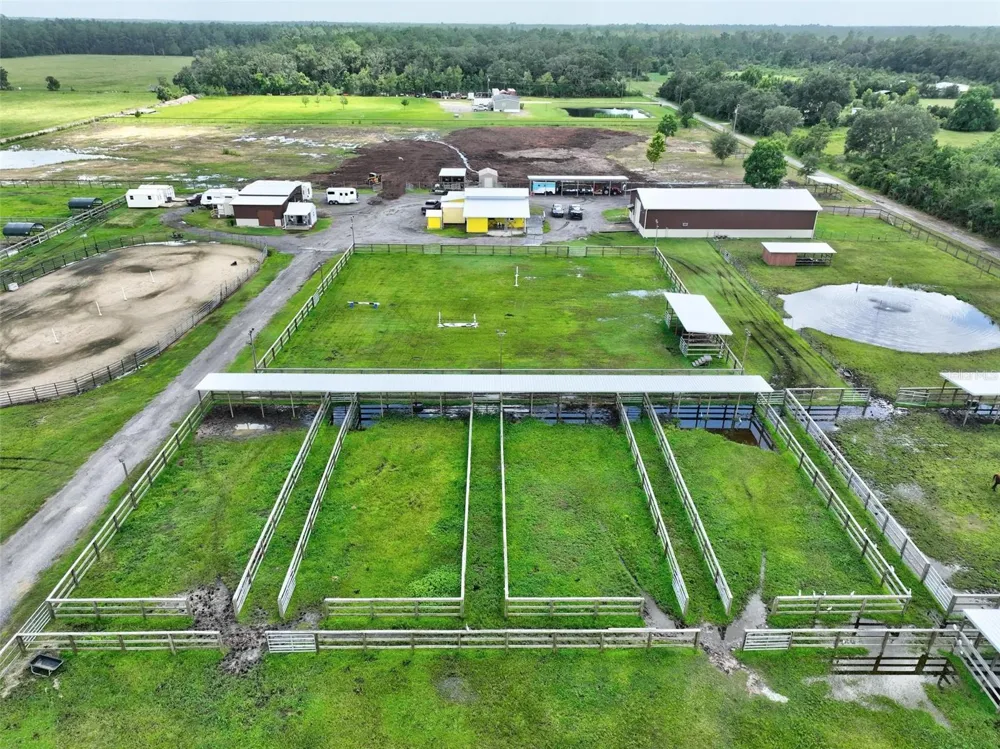 596 E COUNTY ROAD 90 Bunnell, FL 32110