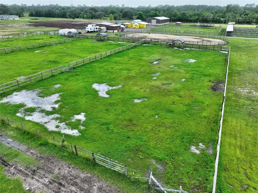 596 E COUNTY ROAD 90 Bunnell, FL 32110