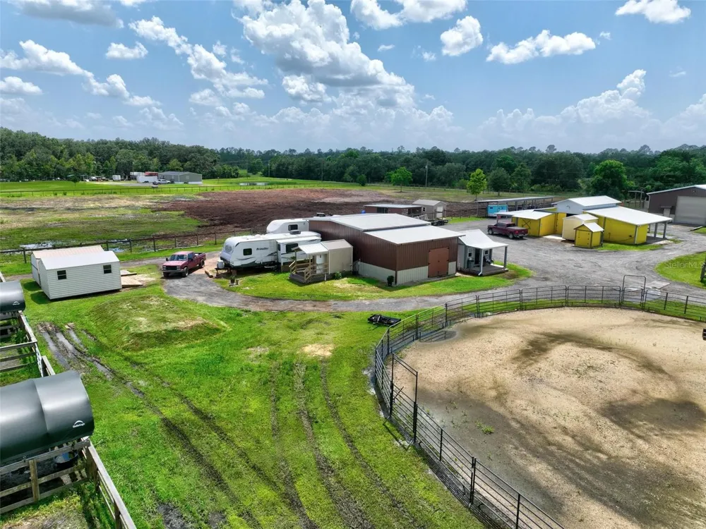 596 E COUNTY ROAD 90 Bunnell, FL 32110