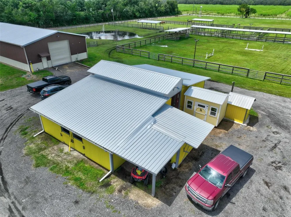 596 E COUNTY ROAD 90 Bunnell, FL 32110