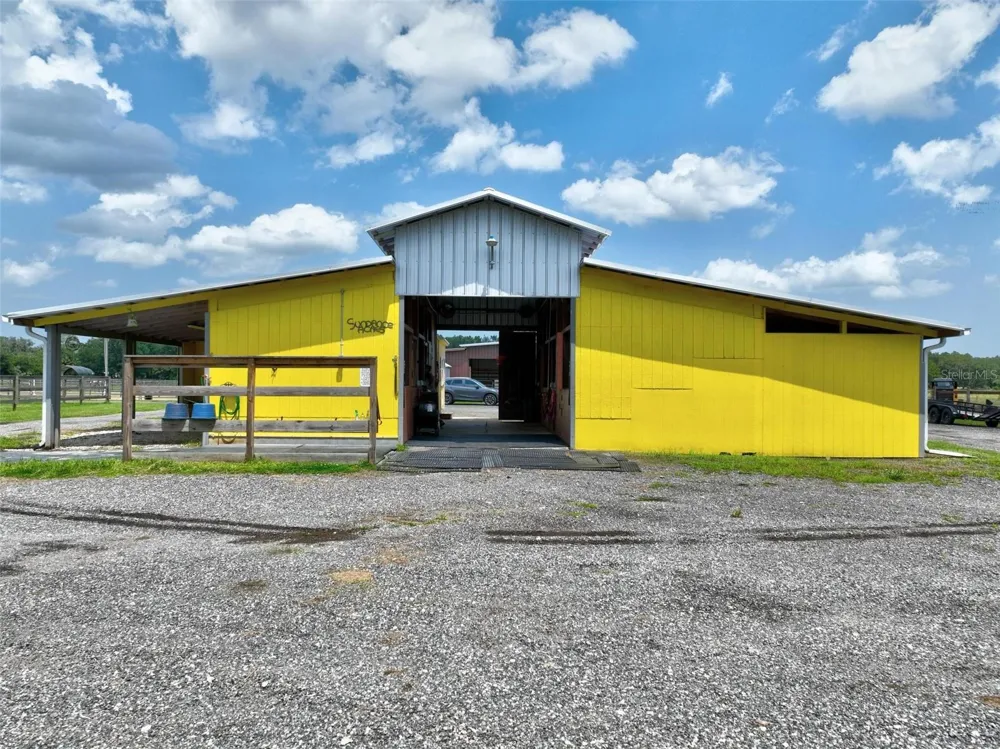 596 E COUNTY ROAD 90 Bunnell, FL 32110