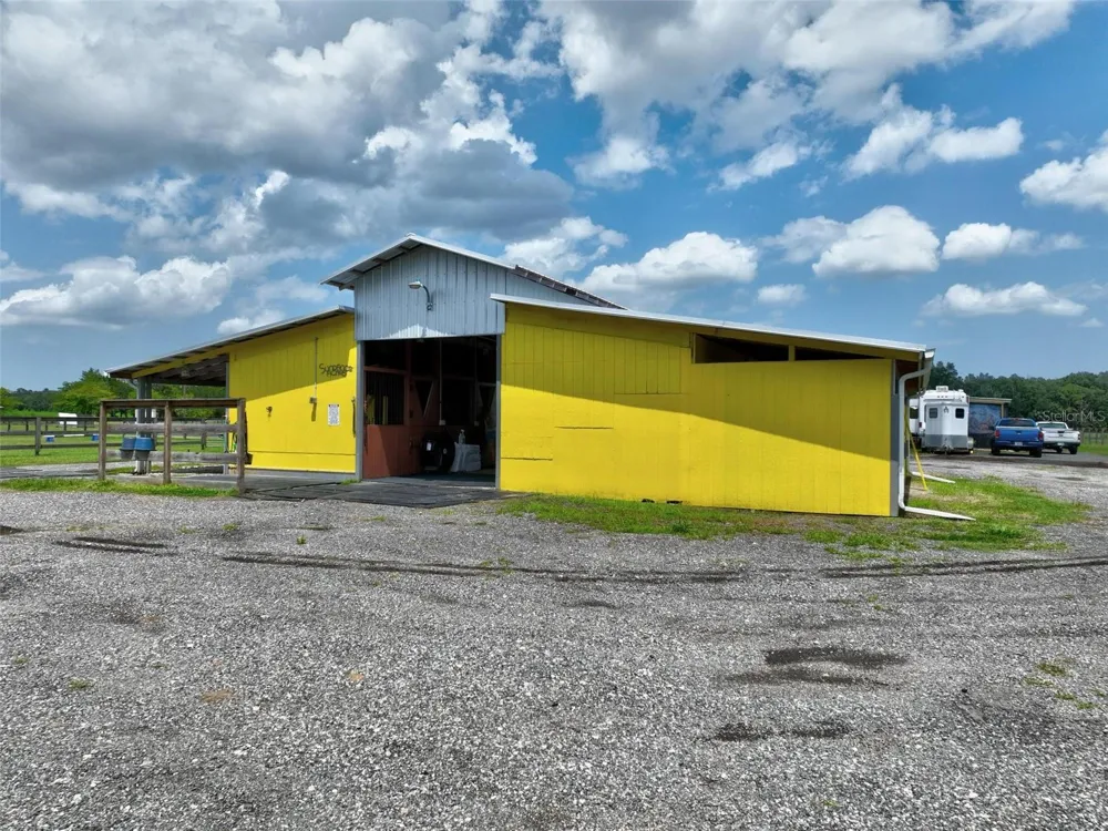 596 E COUNTY ROAD 90 Bunnell, FL 32110