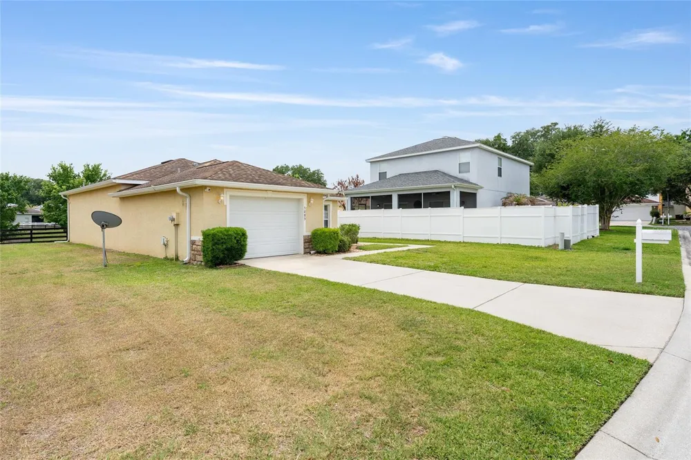 5085 NE 122ND BOULEVARD Oxford, FL 34484