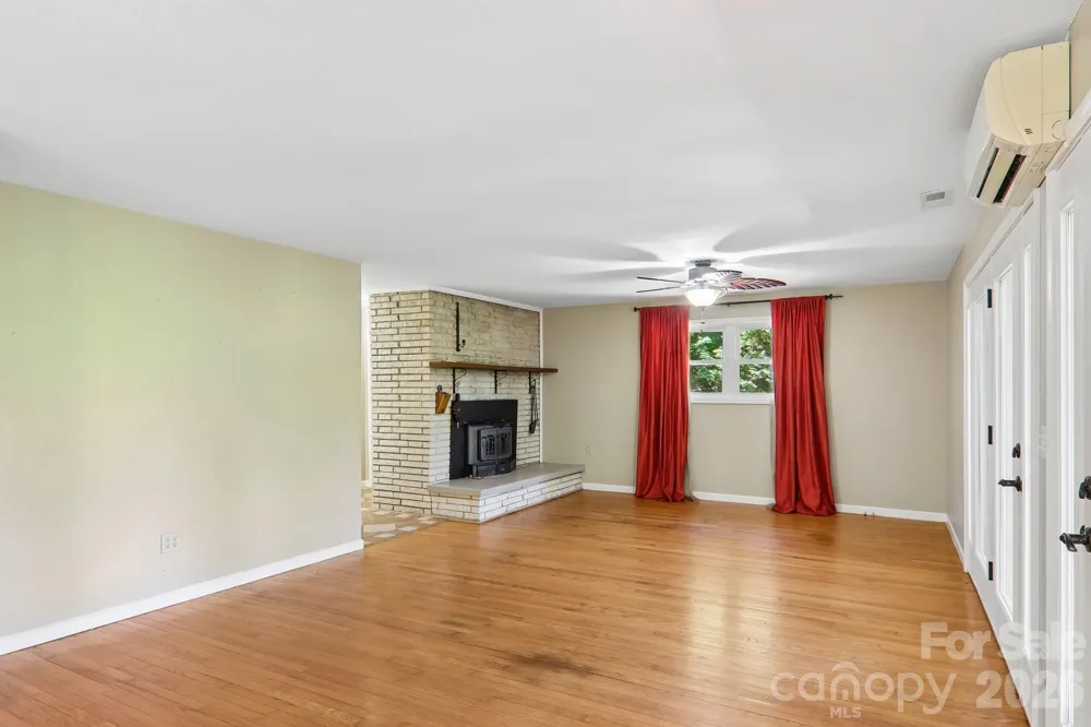 224 Highlands Loop Maggie Valley, NC 28751