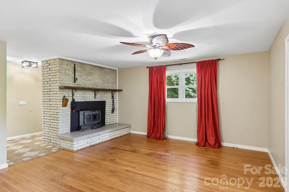 224 Highlands Loop Maggie Valley, NC 28751