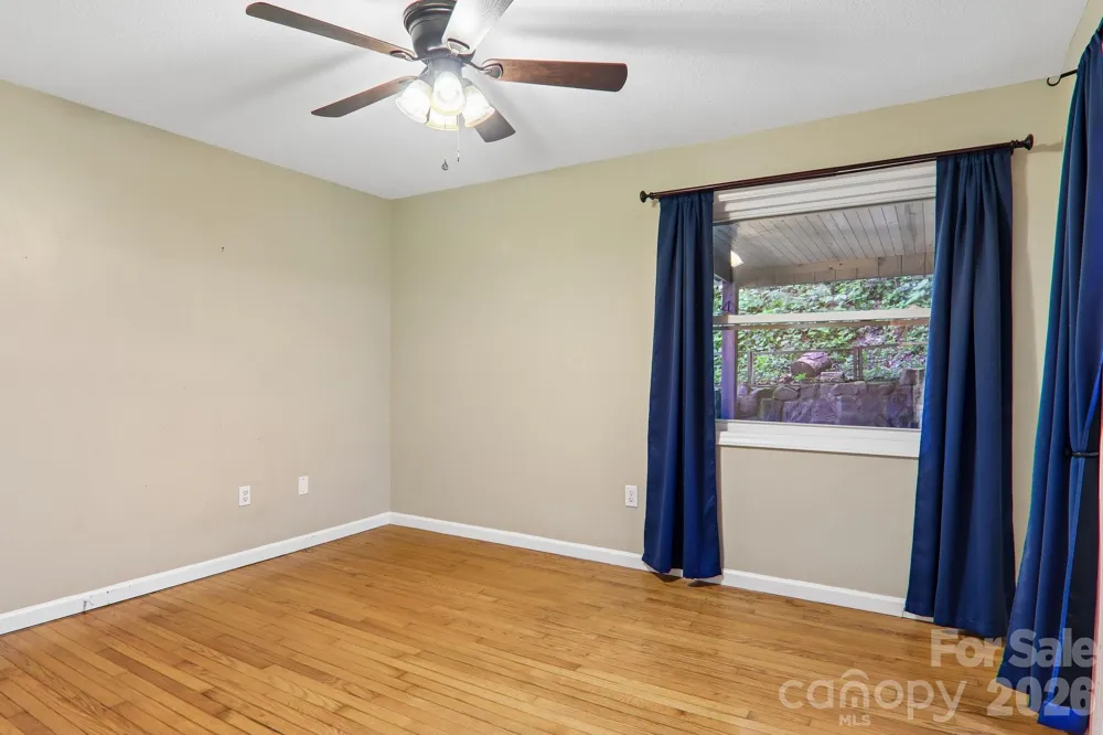 224 Highlands Loop Maggie Valley, NC 28751