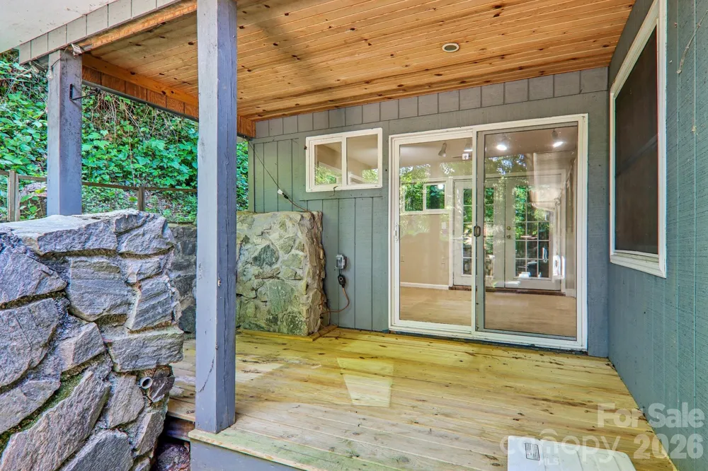224 Highlands Loop Maggie Valley, NC 28751