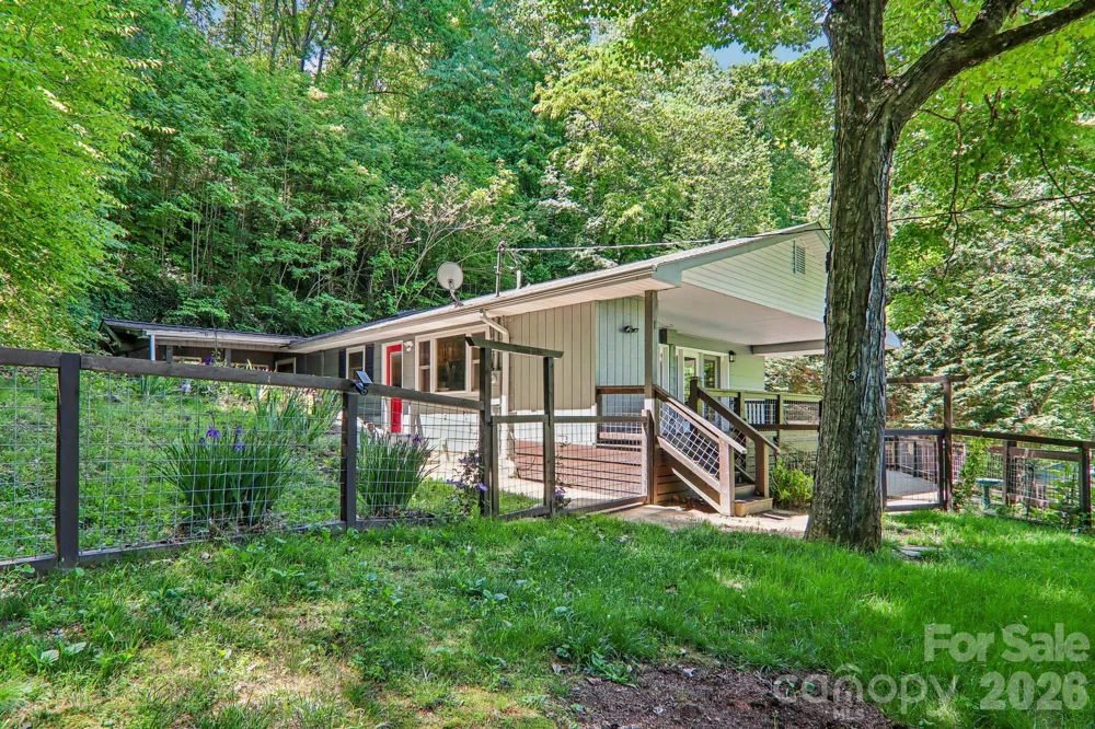 224 Highlands Loop Maggie Valley, NC 28751