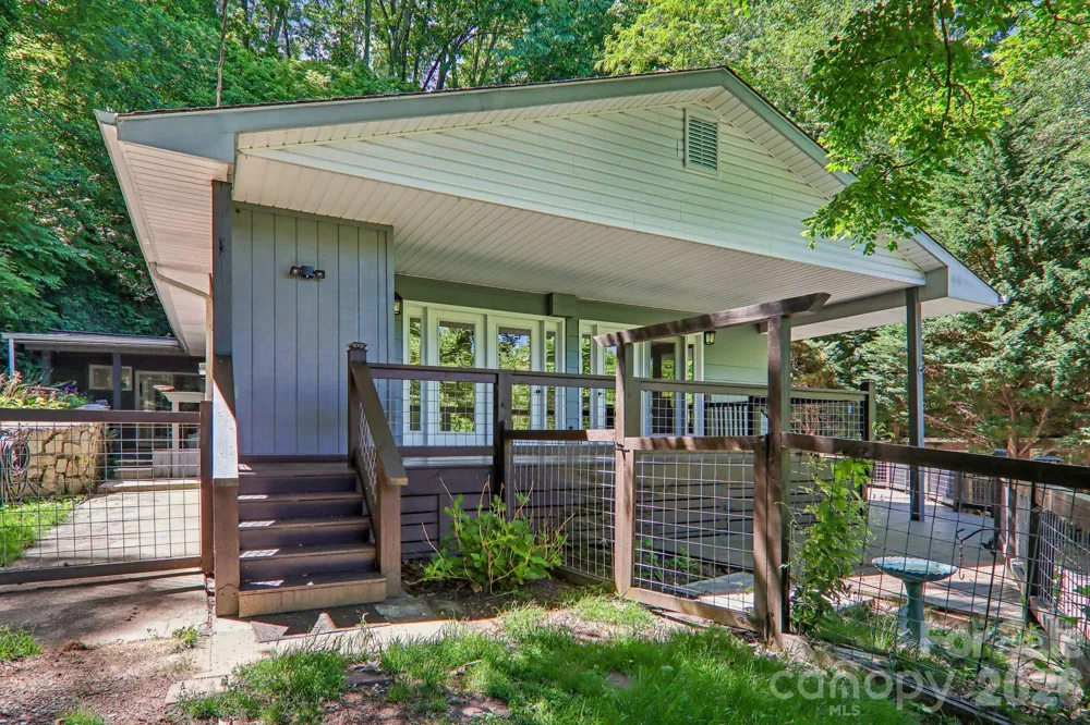 224 Highlands Loop Maggie Valley, NC 28751