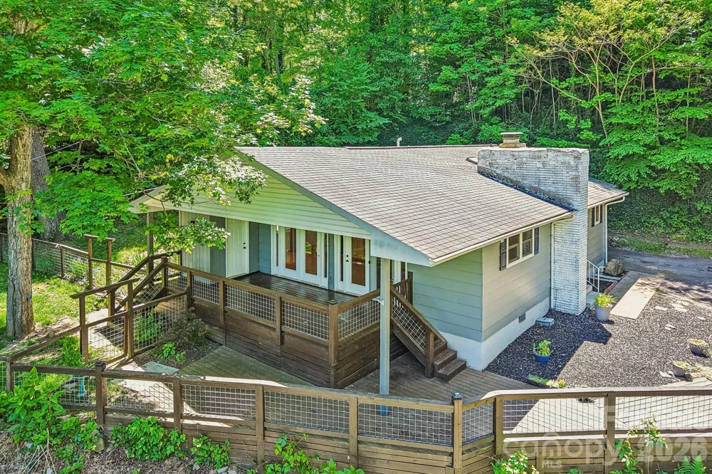 224 Highlands Loop Maggie Valley, NC 28751