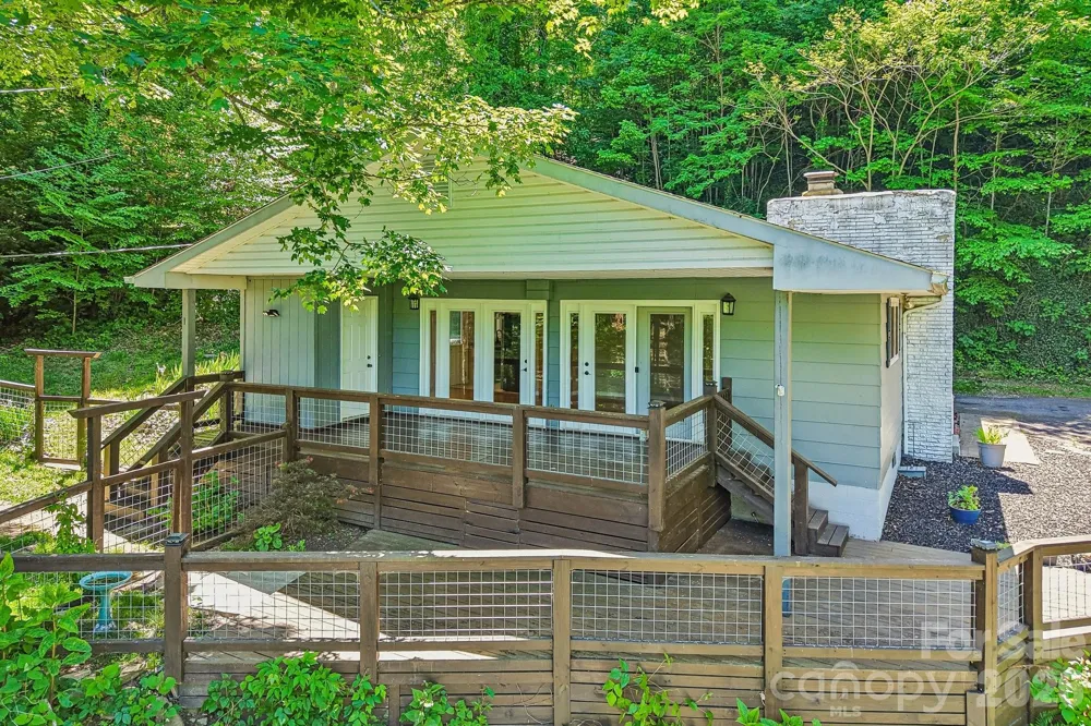 224 Highlands Loop Maggie Valley, NC 28751