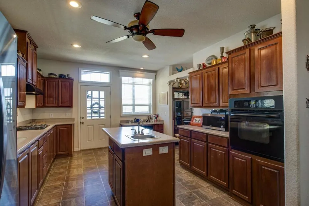 17997 Del Puerto Canyon Road Patterson, CA 95363