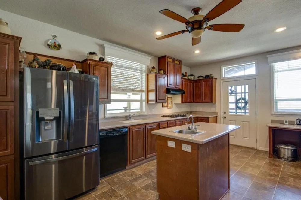 17997 Del Puerto Canyon Road Patterson, CA 95363