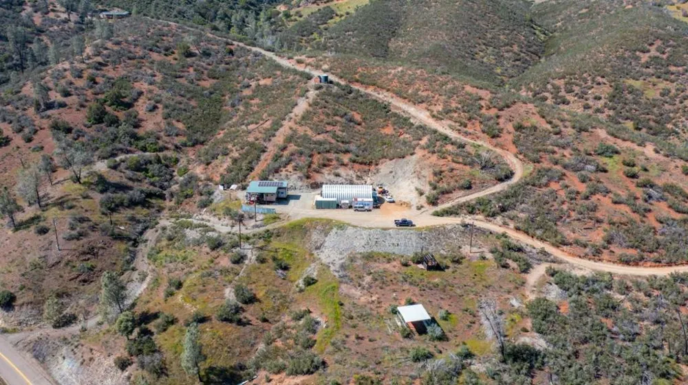 17997 Del Puerto Canyon Road Patterson, CA 95363