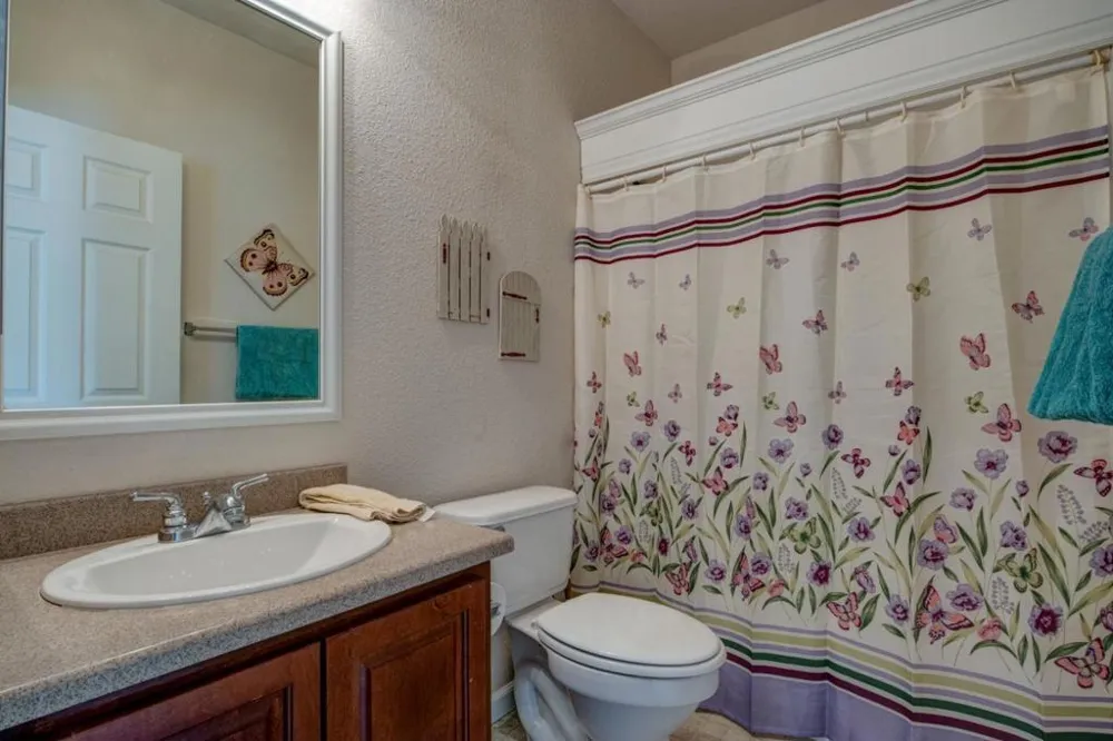 17997 Del Puerto Canyon Road Patterson, CA 95363