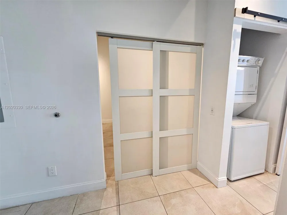 3029 NE 188th St #323 Aventura, FL 33180