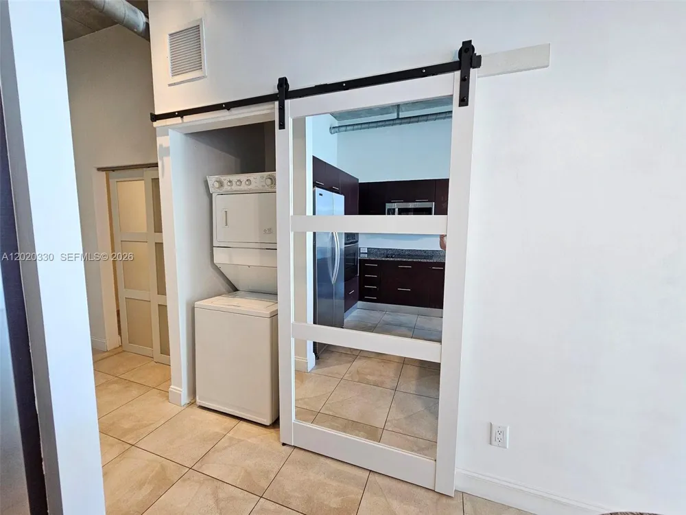 3029 NE 188th St #323 Aventura, FL 33180