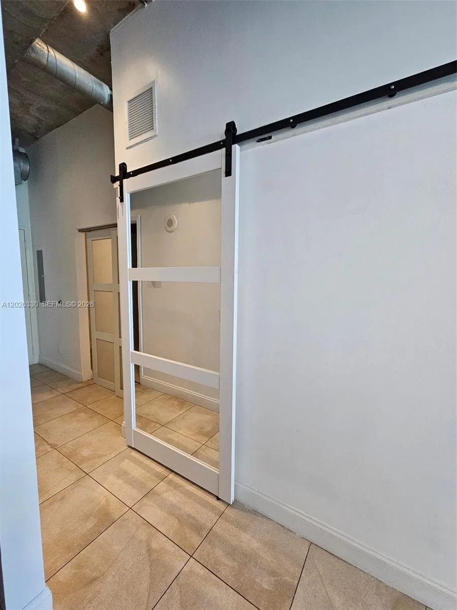 3029 NE 188th St #323 Aventura, FL 33180