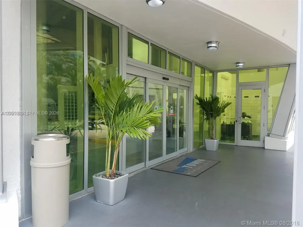 3029 NE 188th St #323 Aventura, FL 33180