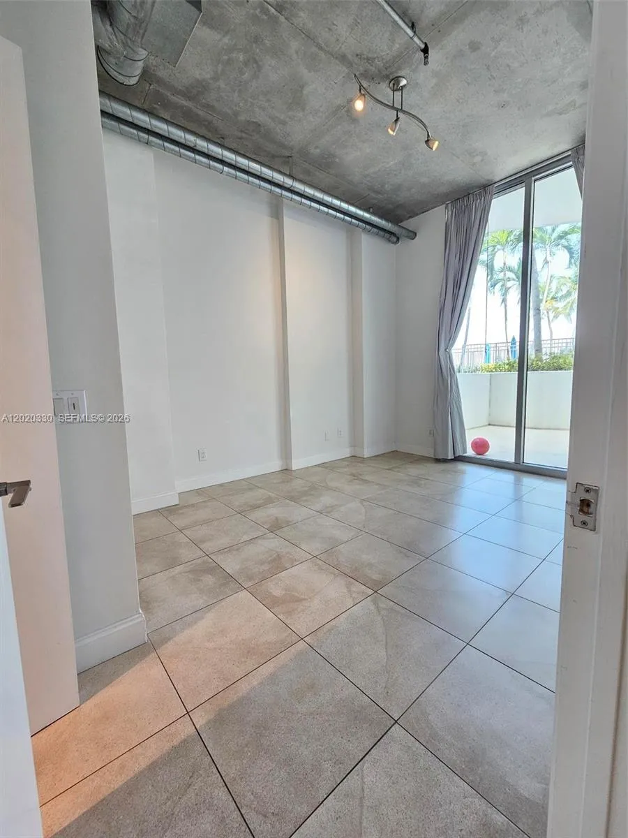 3029 NE 188th St #323 Aventura, FL 33180