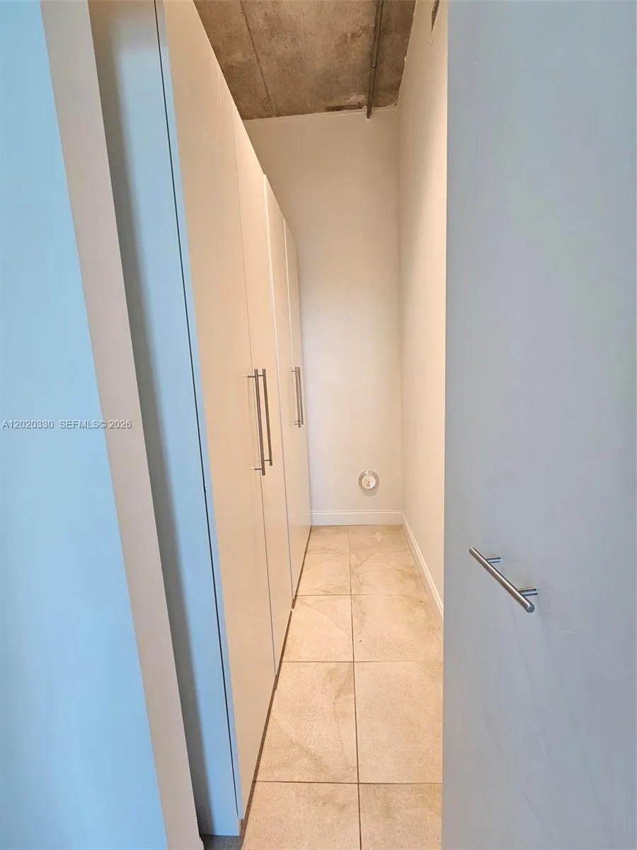 3029 NE 188th St #323 Aventura, FL 33180