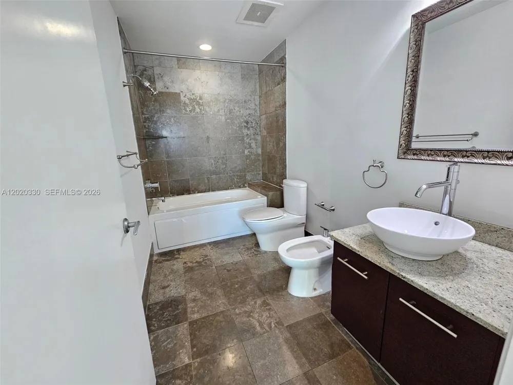 3029 NE 188th St #323 Aventura, FL 33180