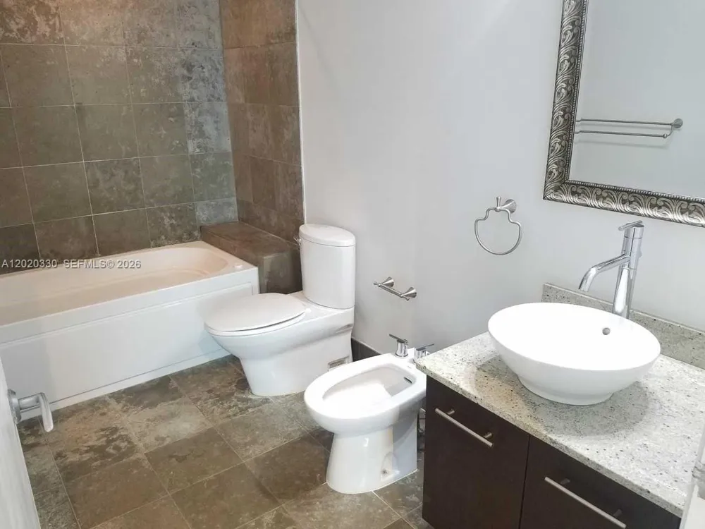 3029 NE 188th St #323 Aventura, FL 33180