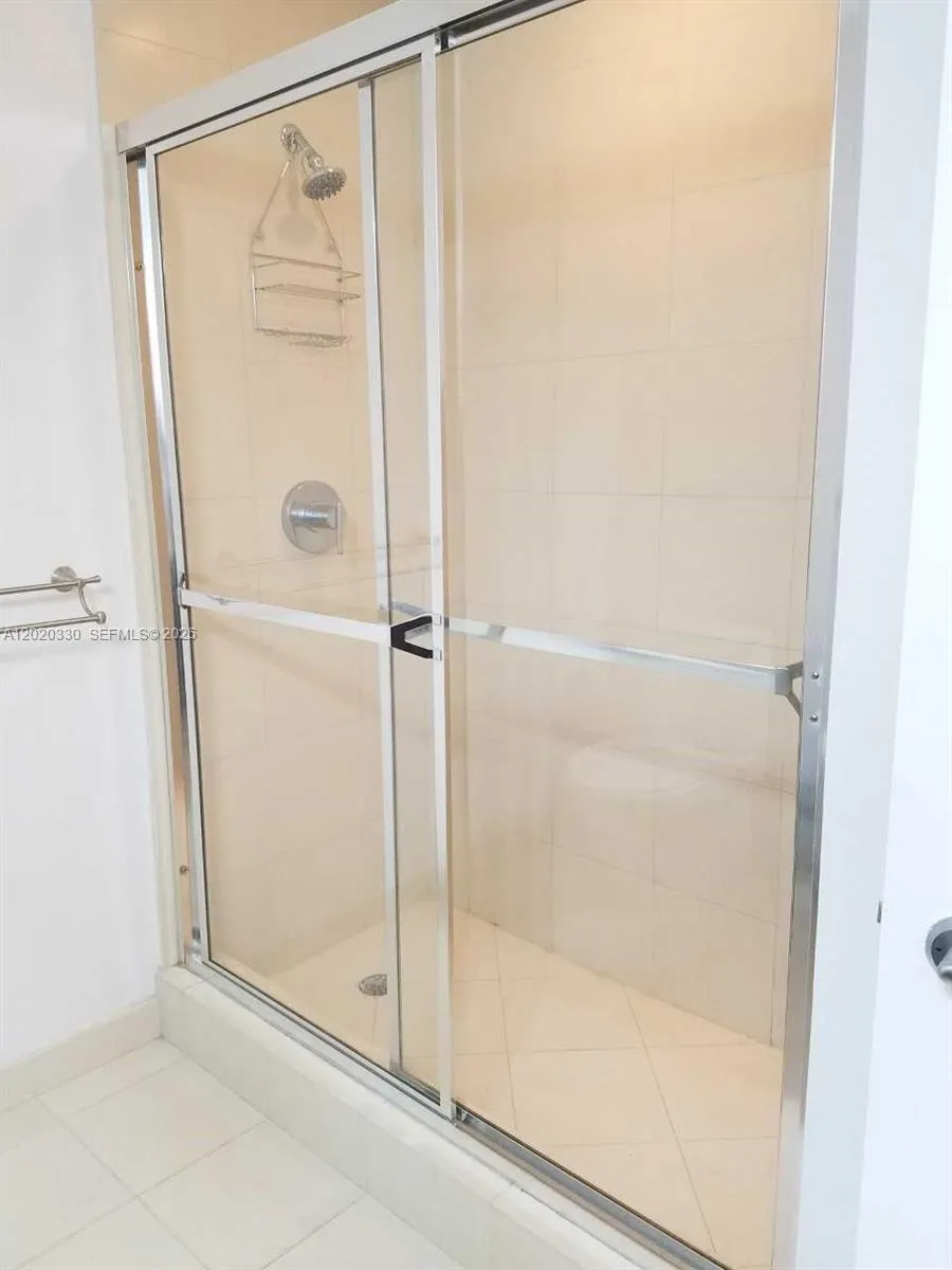 3029 NE 188th St #323 Aventura, FL 33180